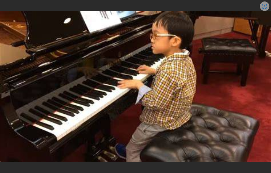  震惊！5岁神童吉他炫技背后，隐藏着你不知道的残酷真相...