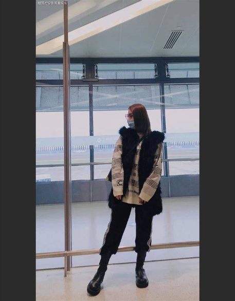  95后靠吉他年入百万？揭秘斜杠青年的财富密码！普通人也能复制吗？